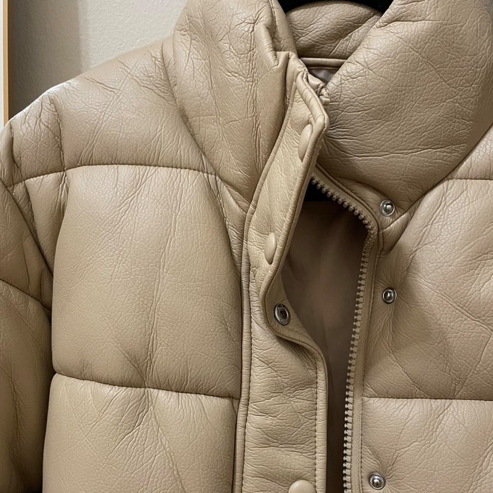 Zara cropped beige puffer jacket